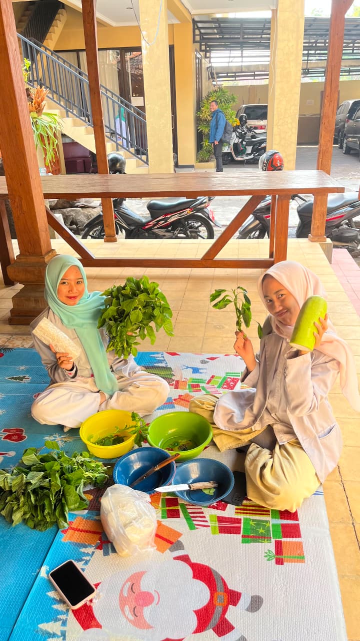Kegiatan Makan Bersama